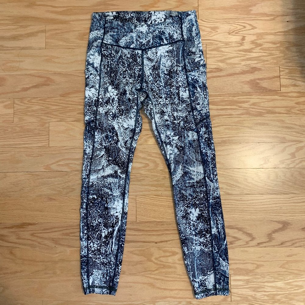 Lululemon Blue & White Patterned Leggings